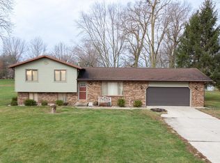 6710 S 700 W, Topeka, IN 46571