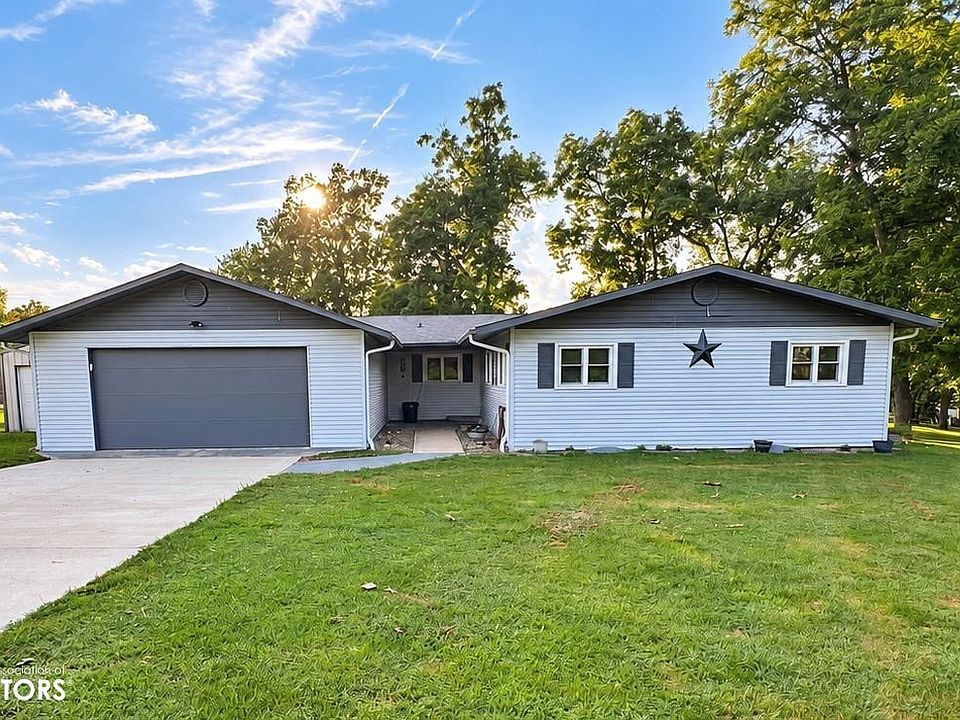 1st image of 207 Hillcrest Dr