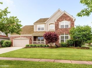 227 Avondale Dr, Palatine, IL 60067