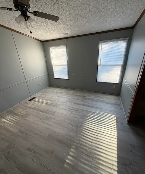 1333 White Oak St — Photo 16