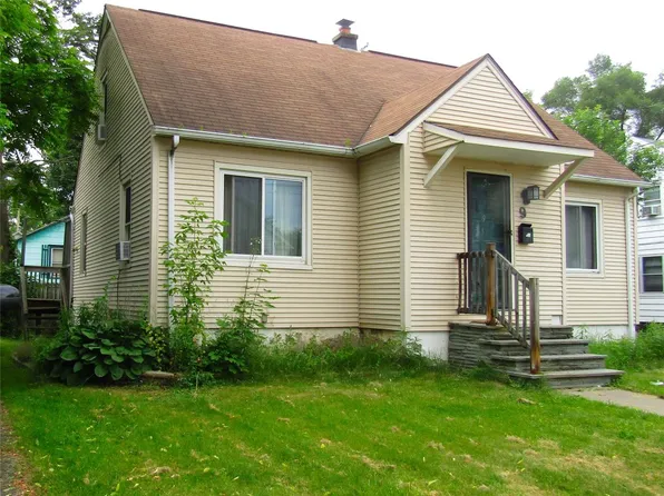 9 N Baldwin St, Johnson City, NY 13790
