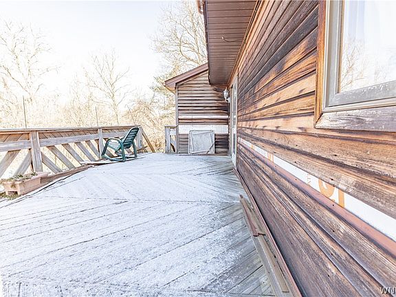 4th image of 95 Cook Rd