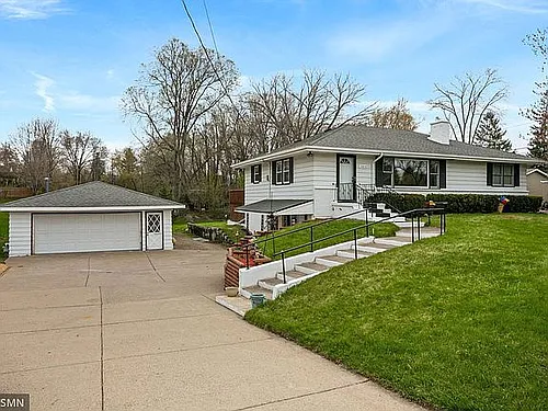 16810 County Road 6 Photo 1
