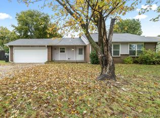 804 W Charleston St, Broken Arrow, OK 74011