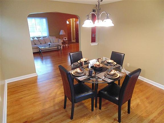 5th image of 2830 Byrneside Dr