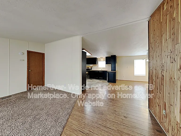 2920 S Windsor Rd — Photo 4