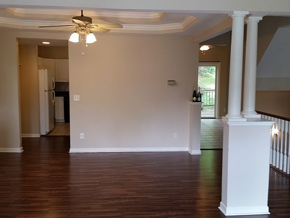 4th image of 3238 Linwood Ave