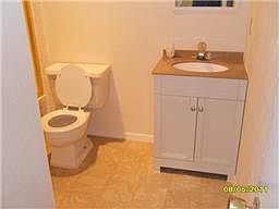 4th image of 1809 Hawthorne Ln