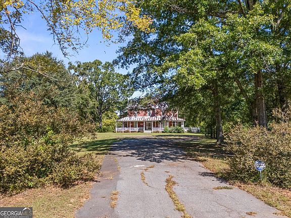 3rd image of 2221 Sandtown Rd
