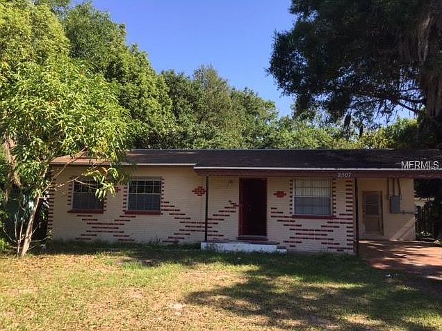 1st image of 2507 W Kenmore Ave