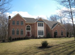 21 Heath Dr, Bridgewater, NJ 08807