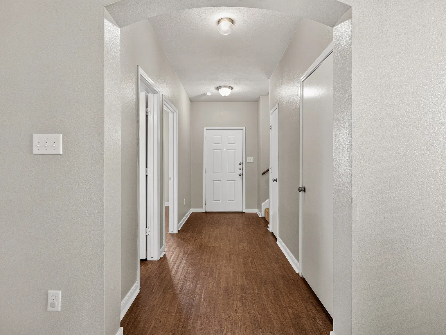 4 bed, 1710 sqft, $2,400 — Photo 4