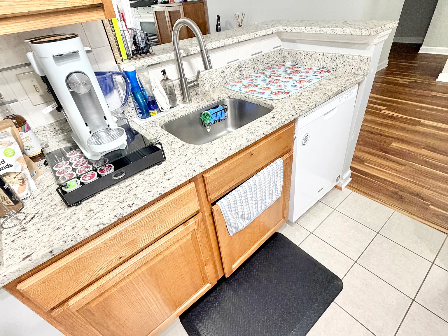 7504 Ashby Ln — Photo 4