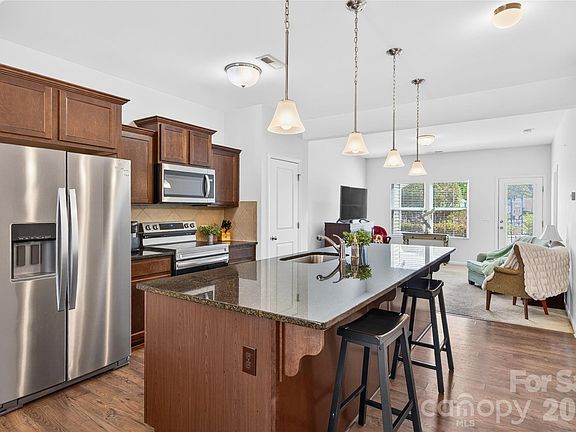 3rd image of 105 Brookshire Ln #E