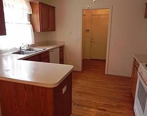 4th image of 18117 Annettas Way