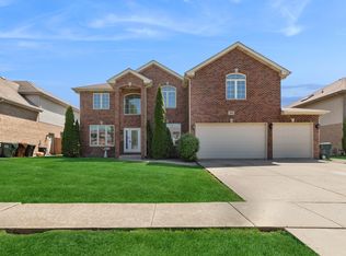 4819 Summerhill Dr, Country Club Hills, IL 60478