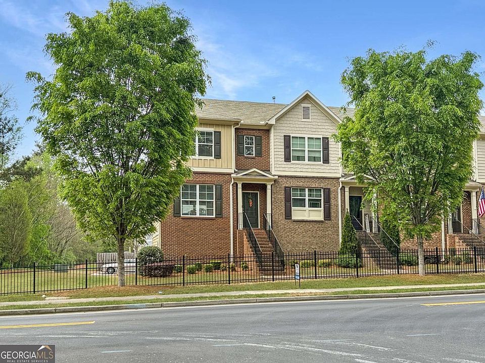 1st image of 201 Aventine Ln