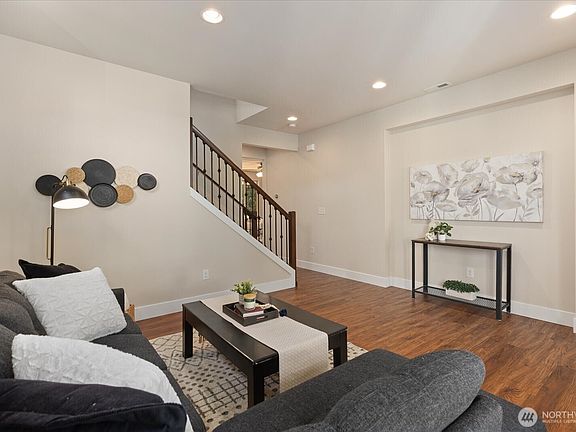 4th image of 2232 Cady Drive