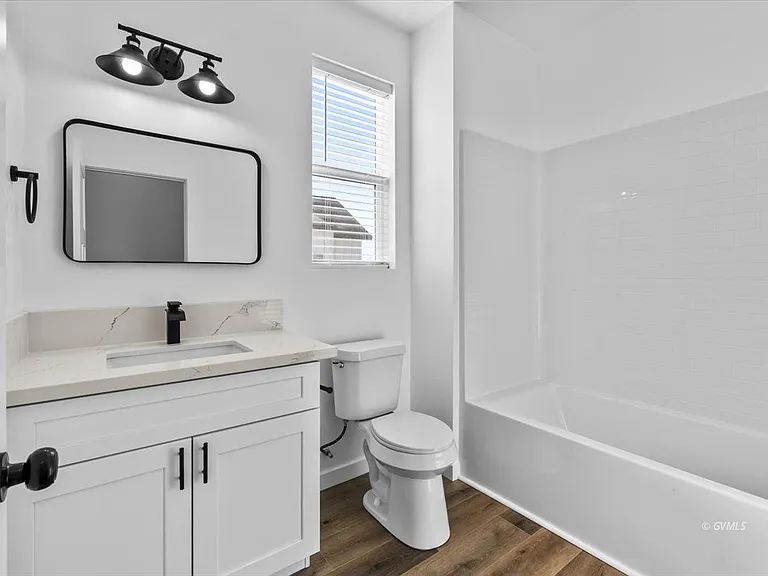 2926 W Eagle Dr — Photo 18