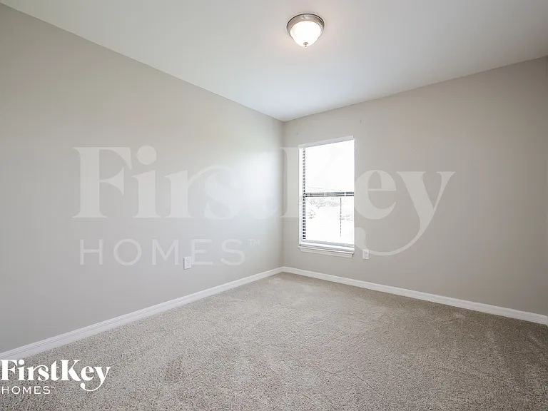 354 Shadow Lakes Dr — Photo 12