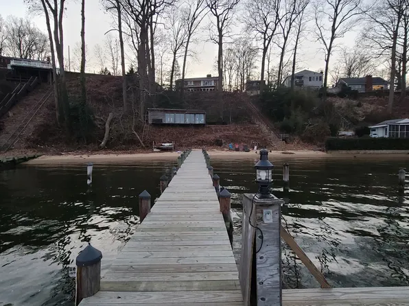 1043 Park Rd, Crownsville, MD 21032