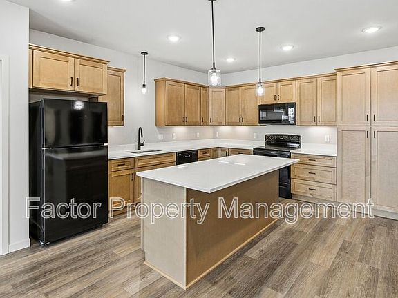 2nd image of 340 Webster Ave Unit 208