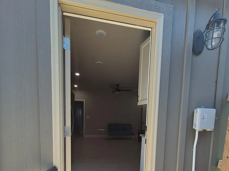 2616 N Justin Dr #B — Photo 2