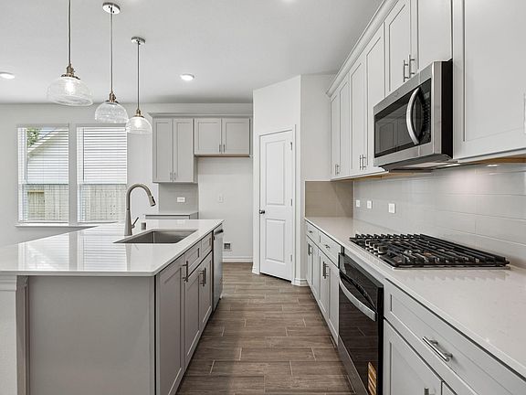 5th image of 206 Prairie Ridge Ln