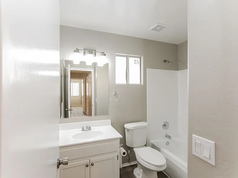 8473 W Audrey Ln — Photo 7