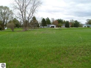 1057 Fairway Dr, Weidman, MI 48893
