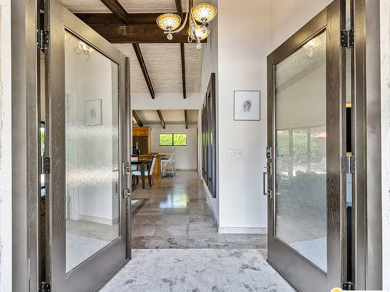 1347 Primavera Dr — Photo 7