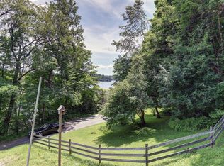 53 Ashmere Dr, Hinsdale, MA 01235