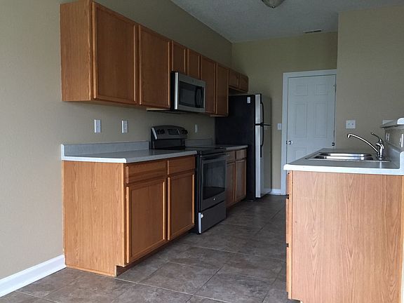4th image of 5729 Minden Dr