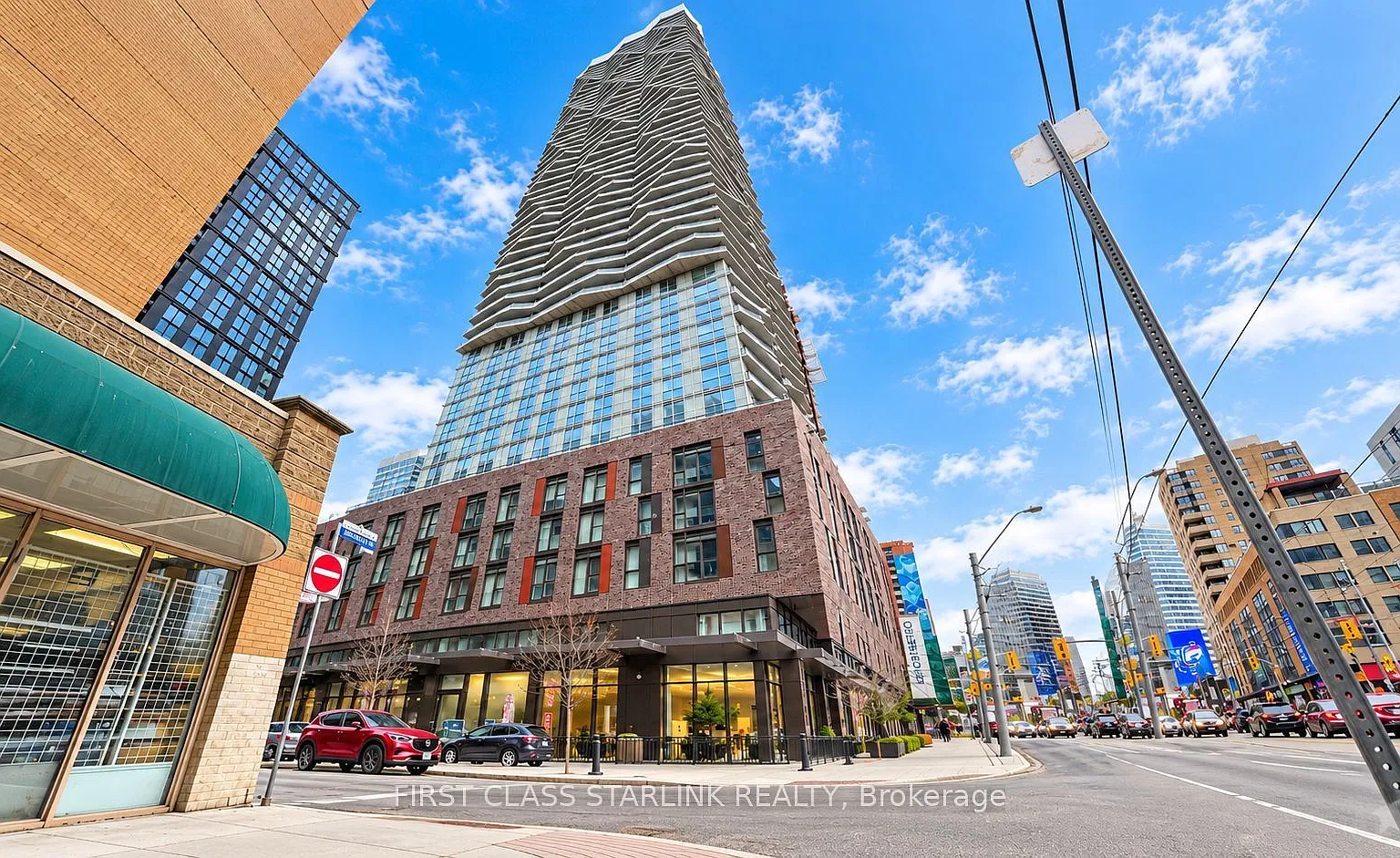 2 bed, $2,530 — Photo 1