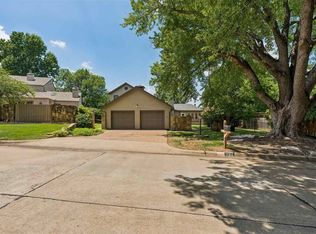1124 S Woodcrest Dr, Stillwater, OK 74074