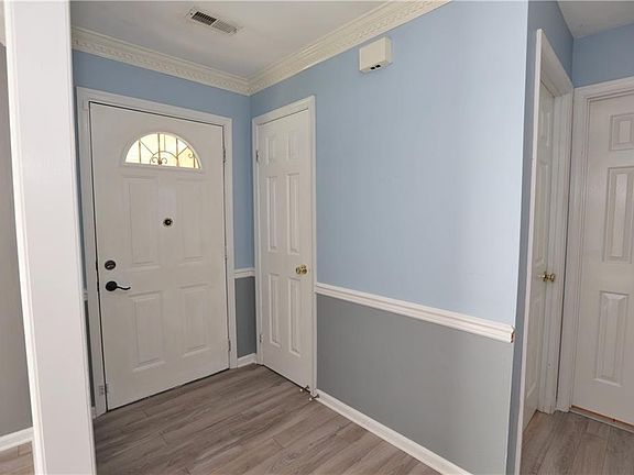 3rd image of 6819 E Tanners Creek Dr