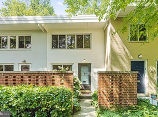 725 3rd St SW #413, Washington, DC 20024