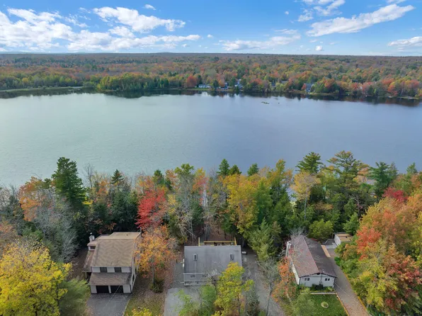 153 Nadine Blvd, Pocono Summit, PA 18346