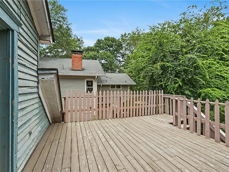 235 Elizabeth St NE #B — Photo 23