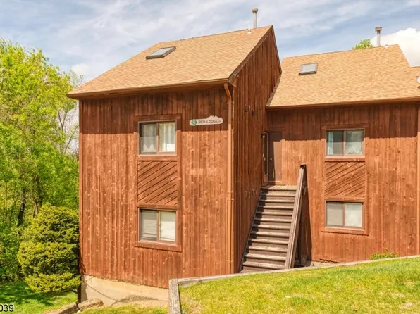 5 Red Lodge Dr #8, Vernon Twp., NJ 07462