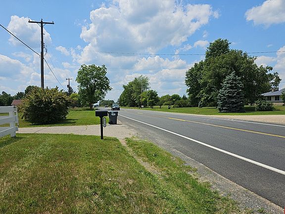 4th image of 29561 Red Arrow Hwy