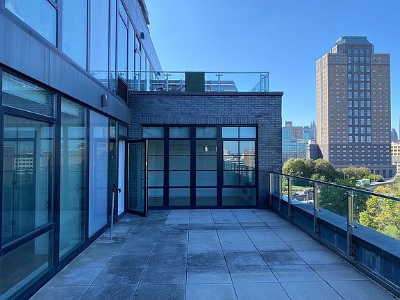 2nd image of 180 Nassau St APT 9E