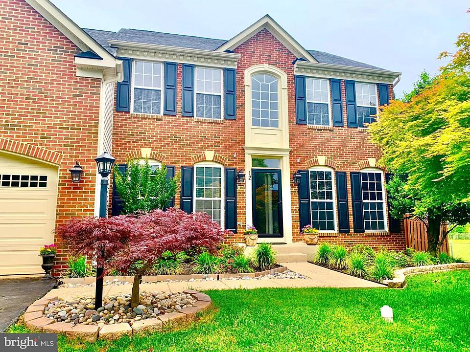 1st image of 12 Nugent Dr