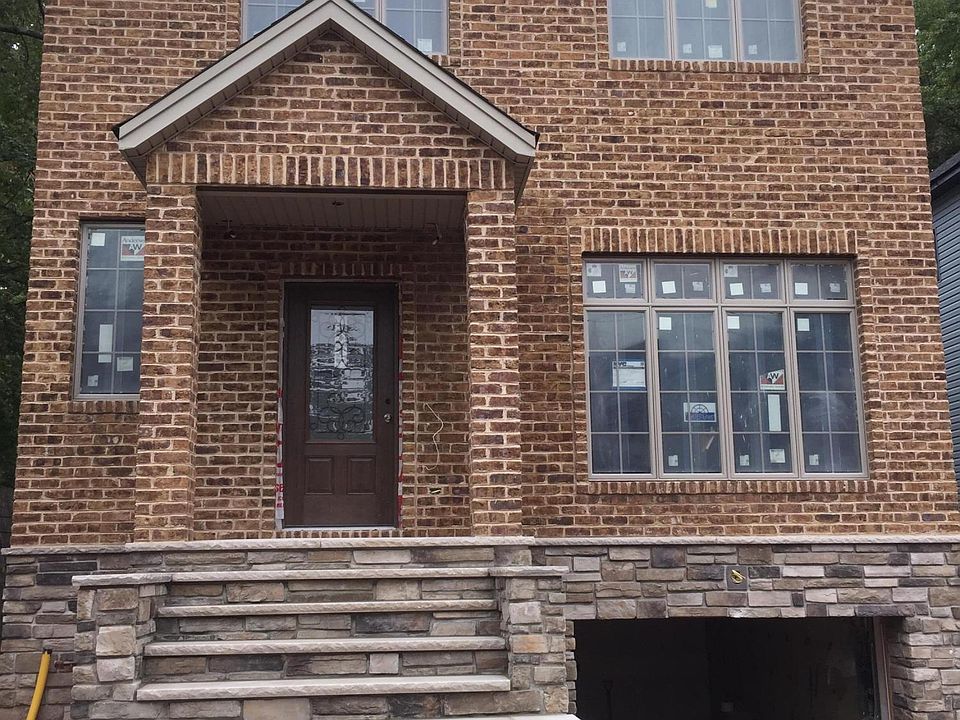 1st image of 64 Oswald Pl