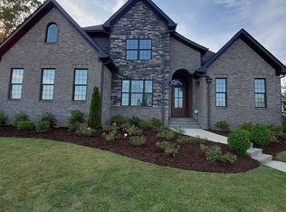 6828 Rivercrest Dr, Trussville, AL 35173