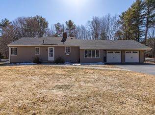 2 Meadowbrook Rd, Brunswick, ME 04011