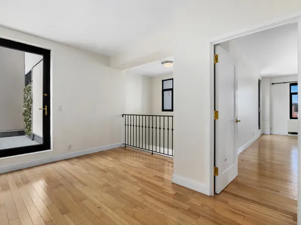 3536 Cambridge Avenue image 11 of 16