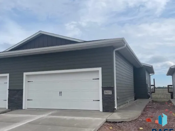 9657 W Tunis Dr, Sioux Falls, SD 57106