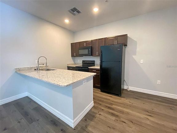 2nd image of 1793 Crystal Grove Dr #1797