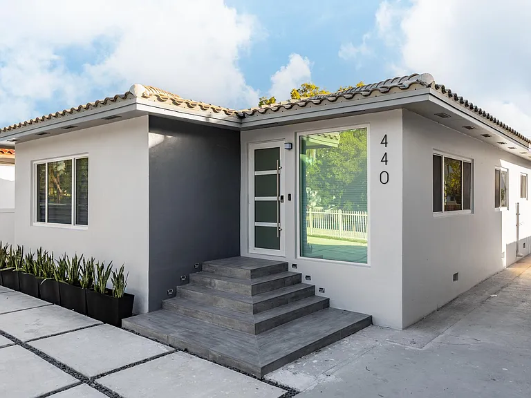 440 SW 21st Rd — Photo 27